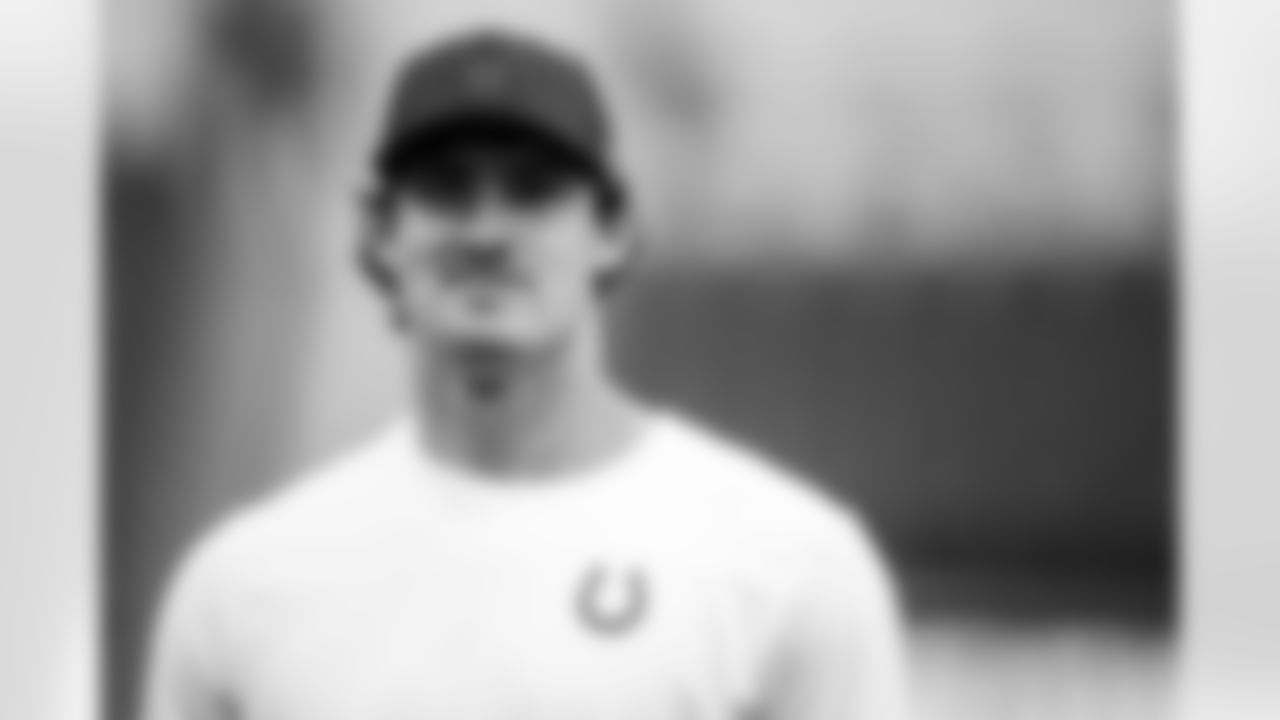 QB Daniel Jones #17