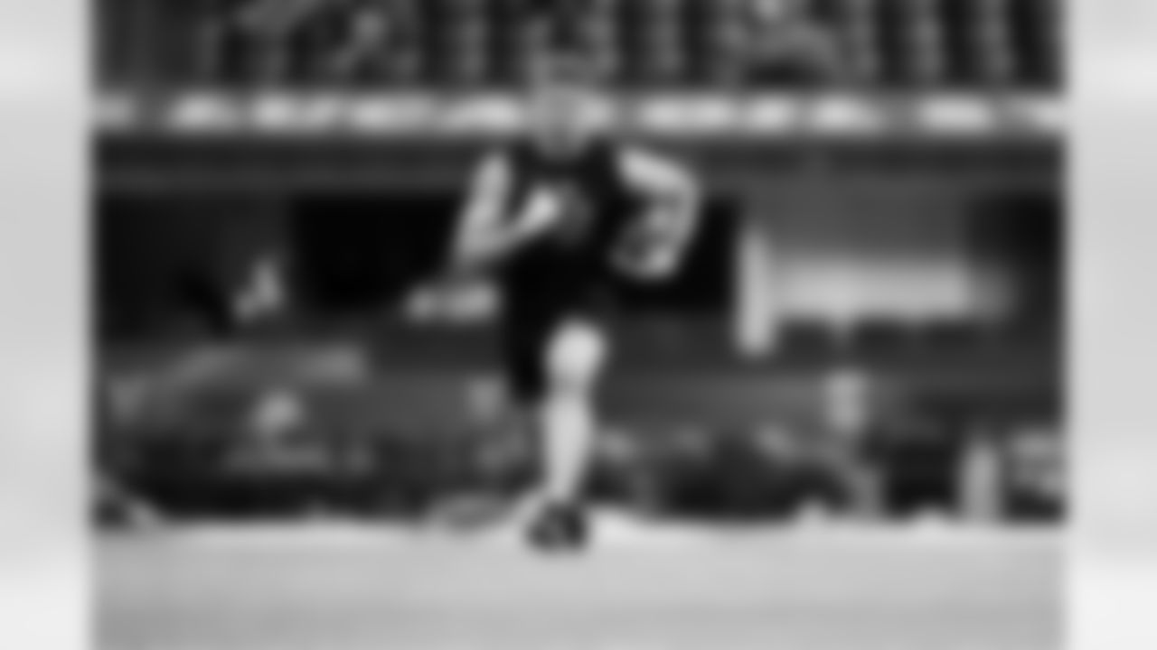 Oregon defensive back Dillon Thieneman (52)  participates in a drill during the 2026 NFL Scouting Combine on Friday, February 27, 2026 in Indianapolis, Indiana. (Cooper Neill/NFL)