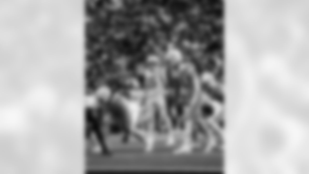 QB Riley Leonard #15