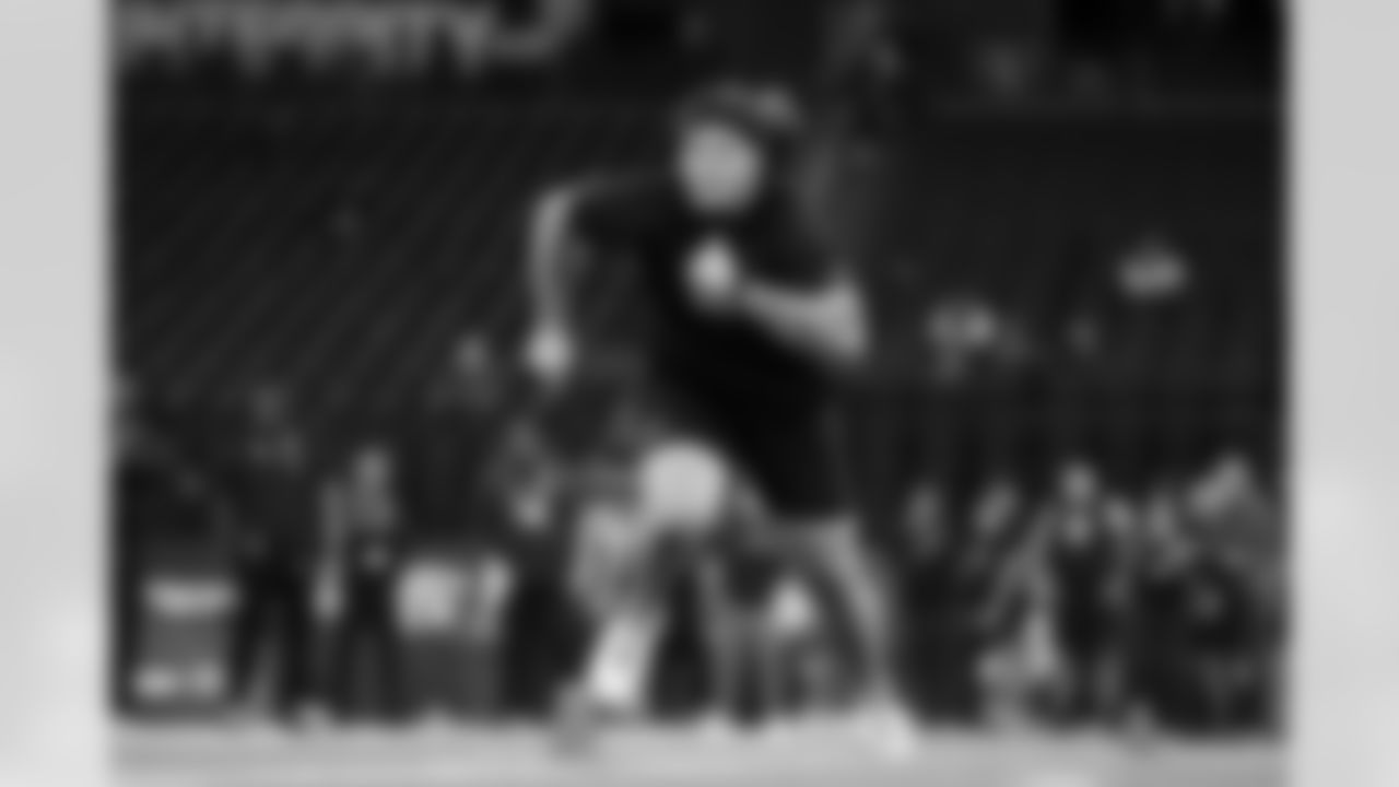 Florida offensive lineman Austin Barber (02) participates in a drillduring the 2026 NFL Scouting Combine on Sunday, March 1, 2026 in Indianapolis, Indiana. (Cooper Neill/NFL)