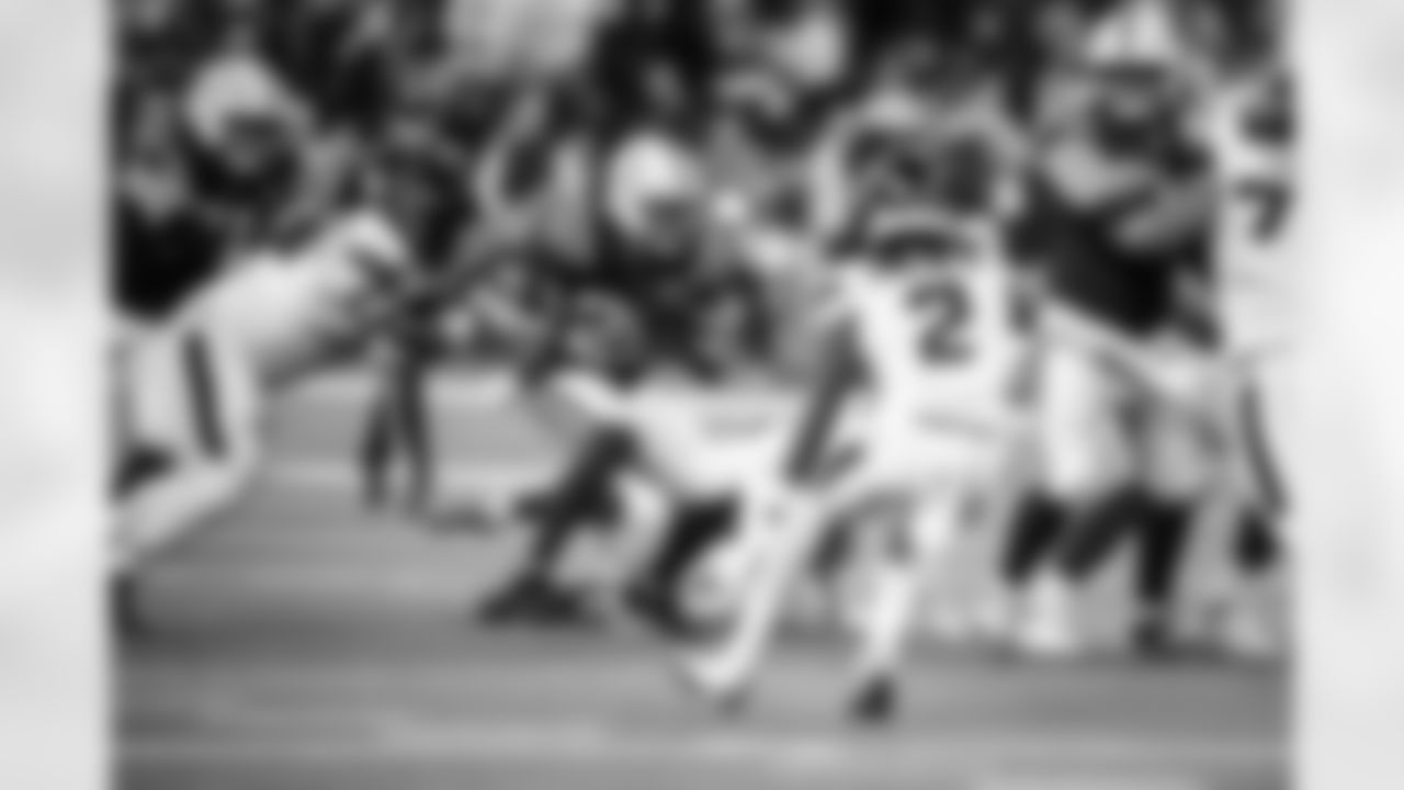 RB Jonathan Taylor #28