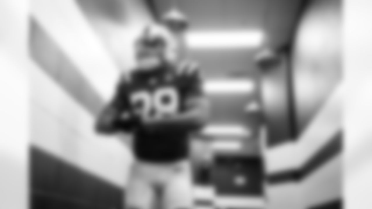 RB Jonathan Taylor #28