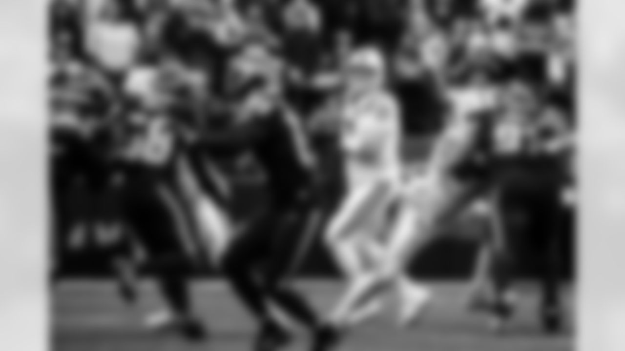 QB Philip Rivers #17