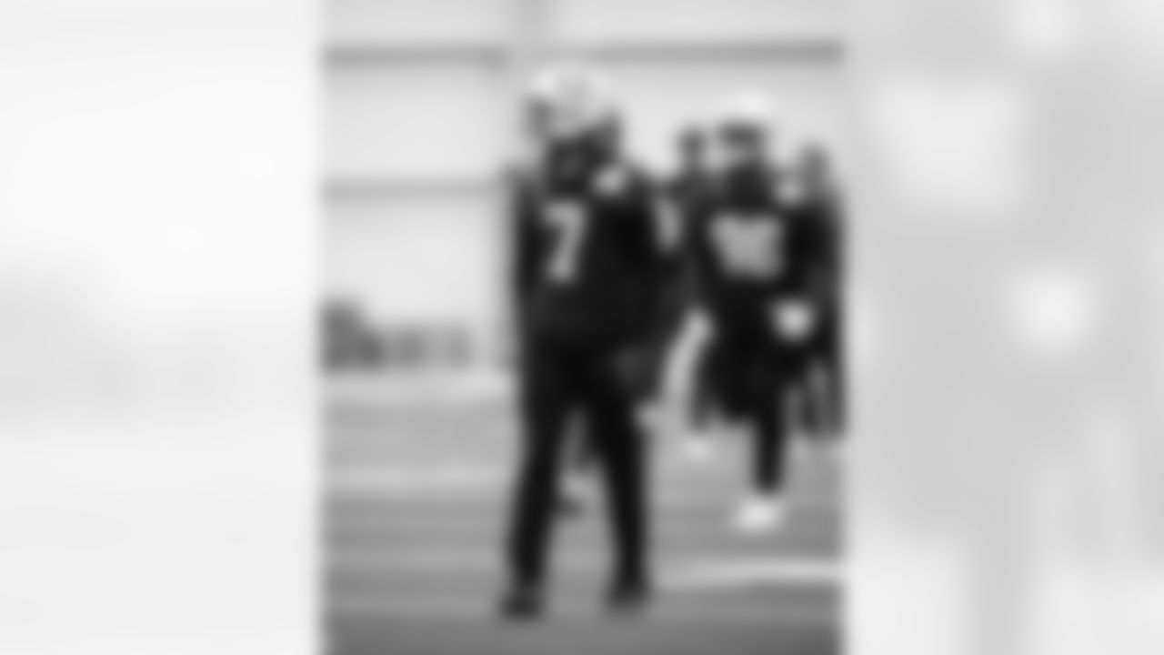 CB Charvarius Ward #7