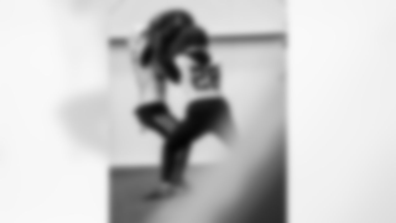 RB Jonathan Taylor #28