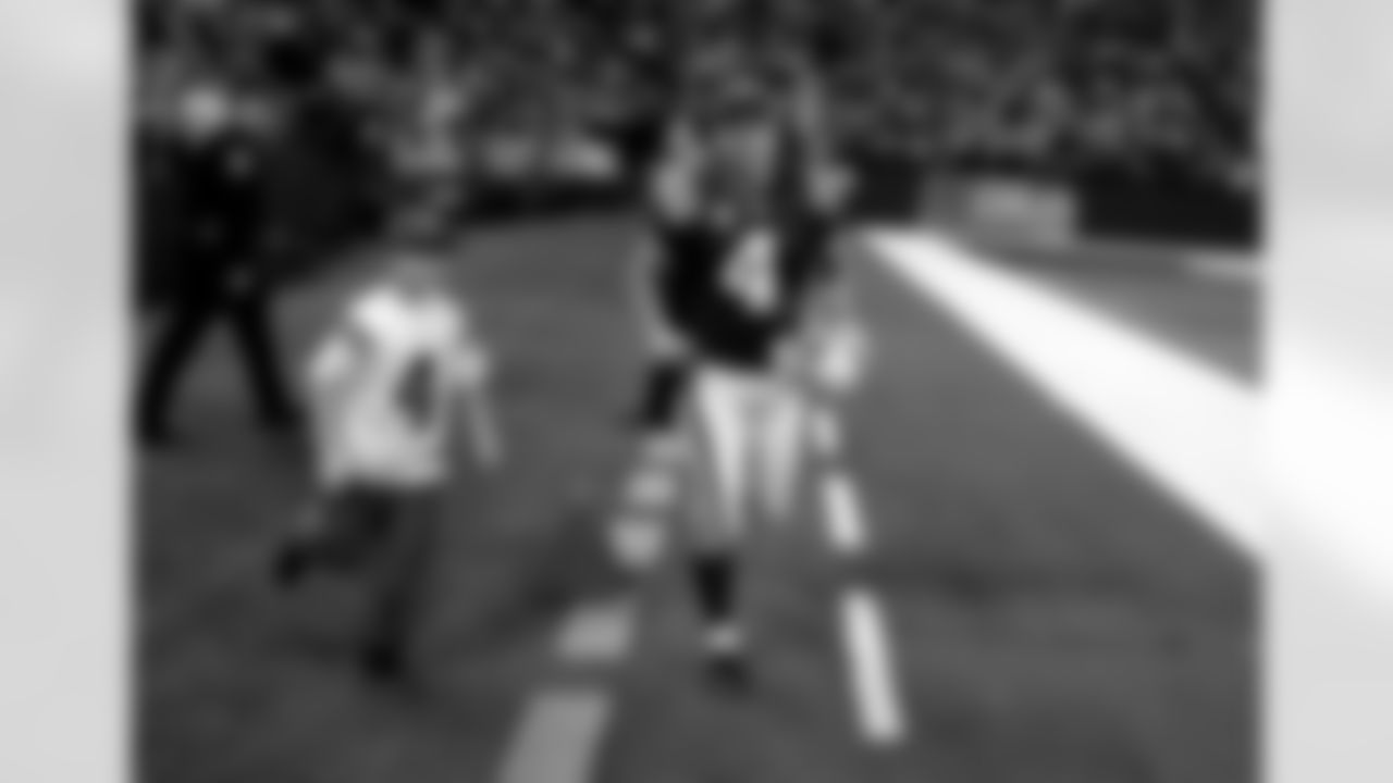 2011_1218_TEN451_macht