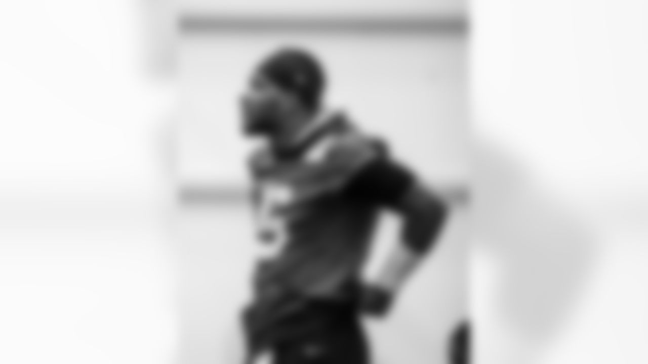 QB Anthony Richardson #5