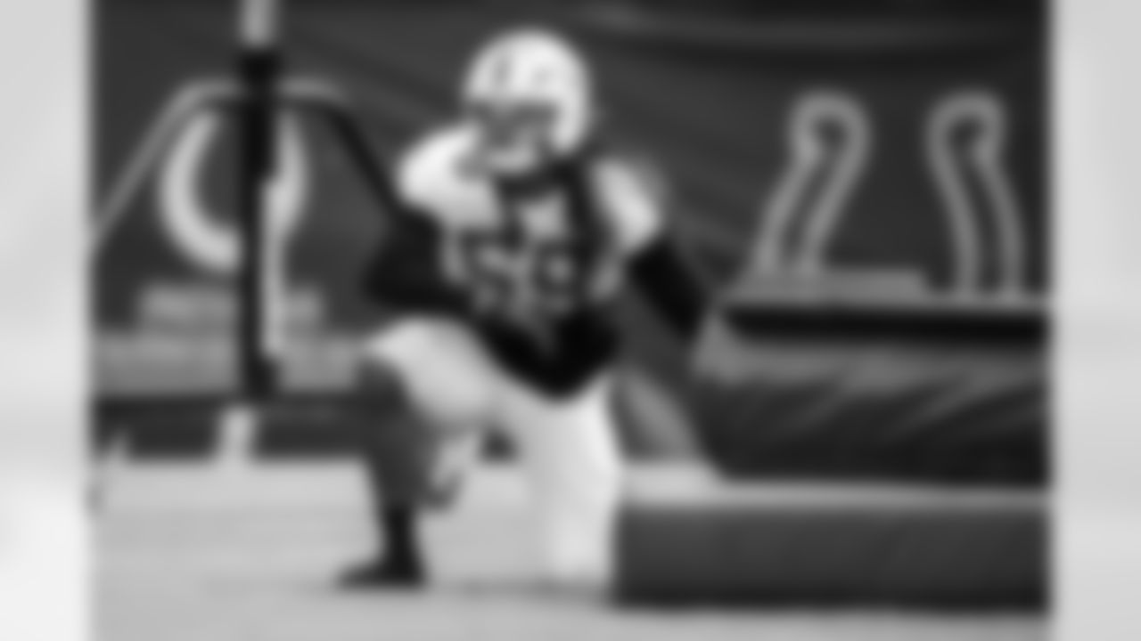 LB Buddy Johnson #59