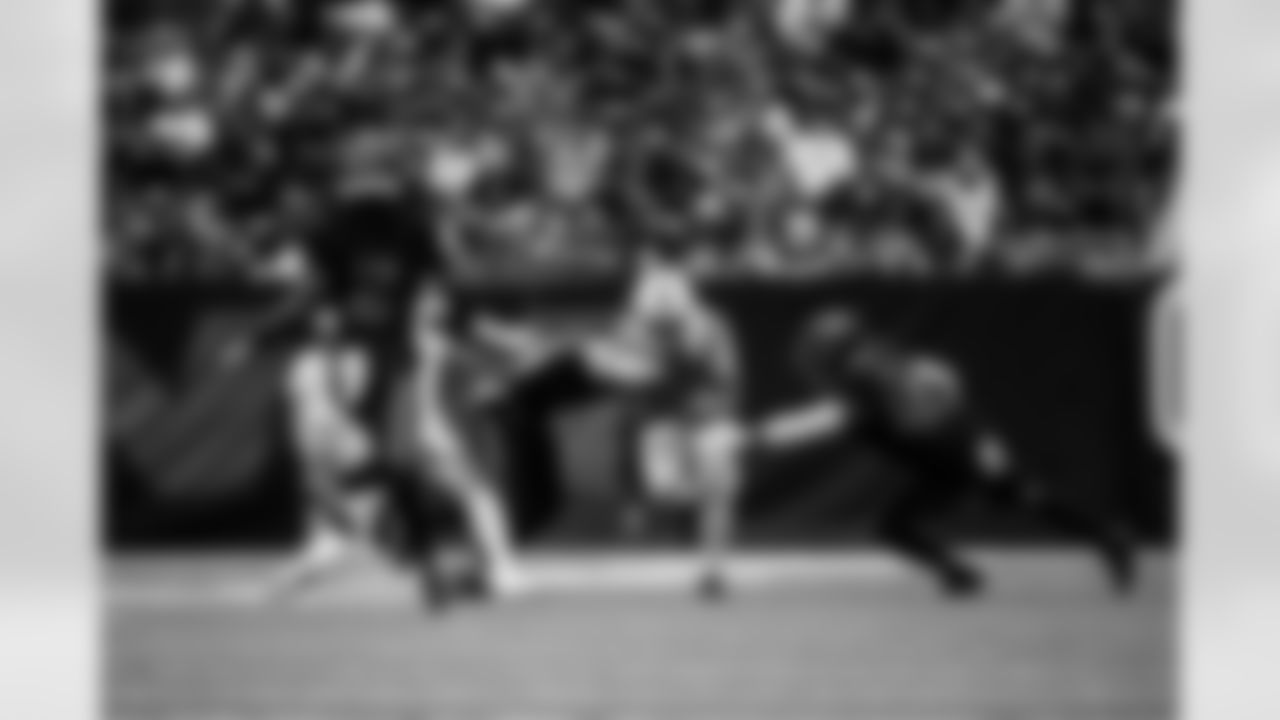 RB Jonathan Taylor #28