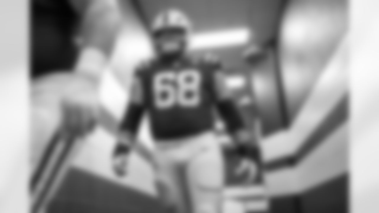 2025_1130_HOU_Pregame_0024