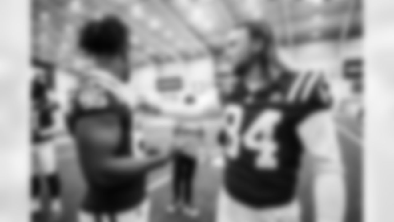 TE Drew Ogletree #85 and TE Tyler Warren #84