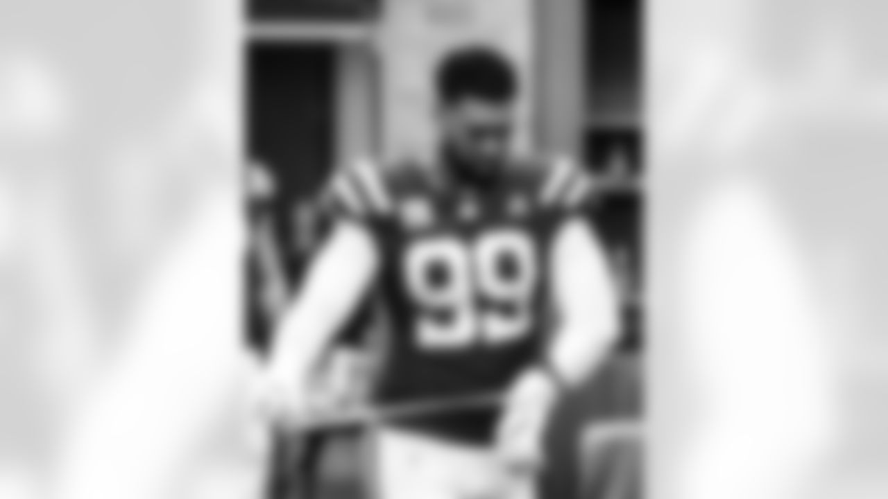 DT DeForest Buckner #99