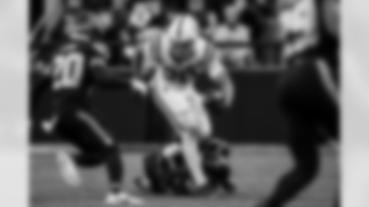 RB Jonathan Taylor #28