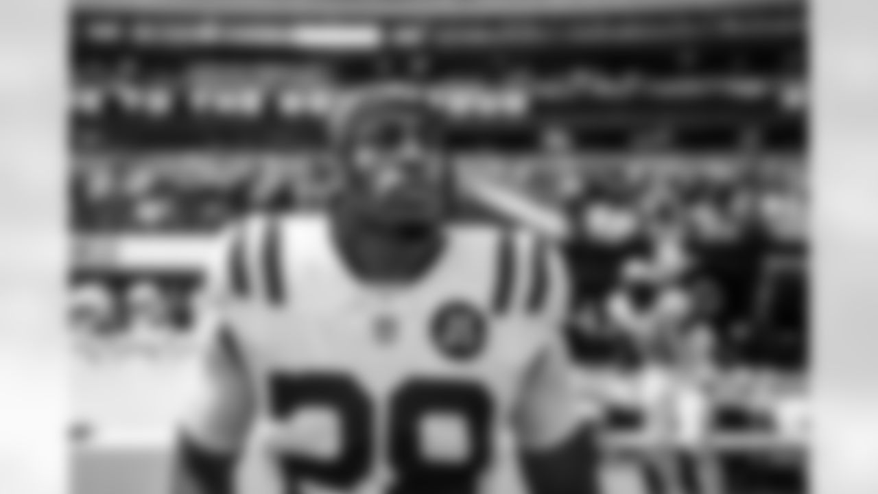 RB Jonathan Taylor #28