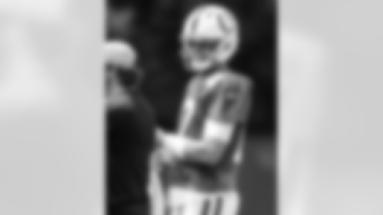 QB Daniel Jones #17
