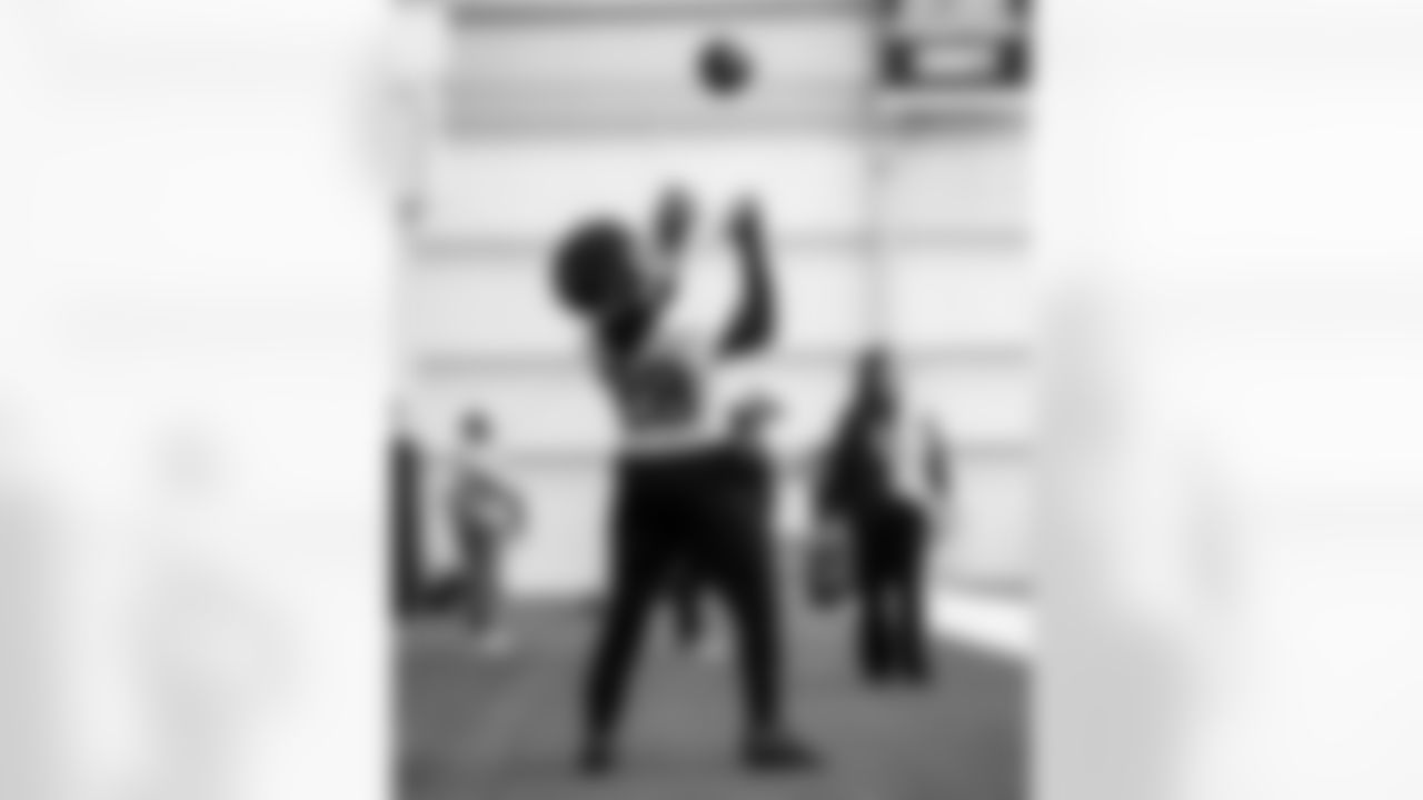 RB Jonathan Taylor #28