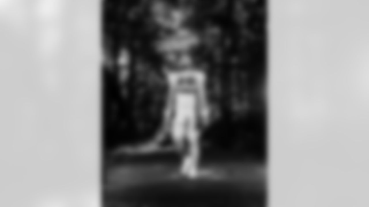 TE Sean McKeon 49