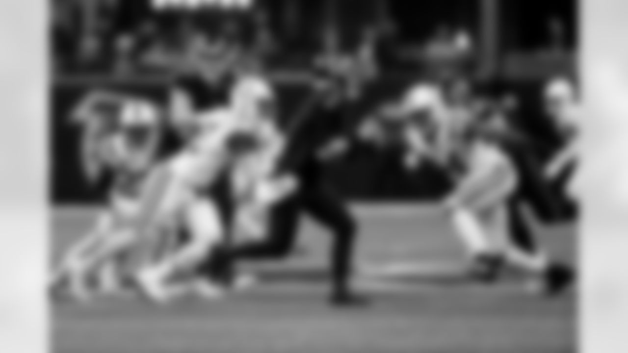 51 DE Kwity Paye, 94 DE Tyquan Lewis