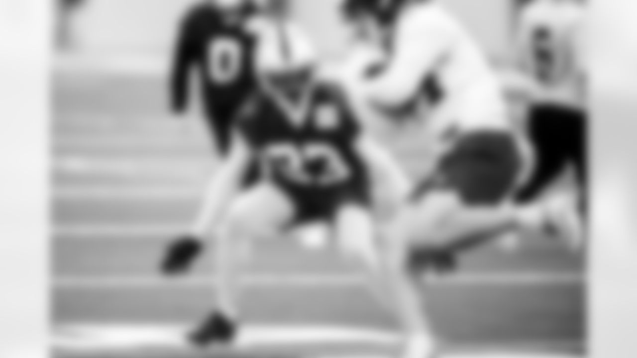 CB Kenny Moore II #23