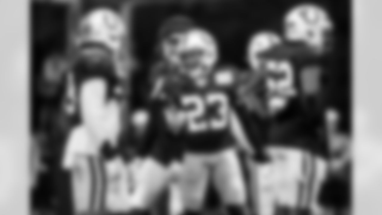 CB Kenny Moore II #23
