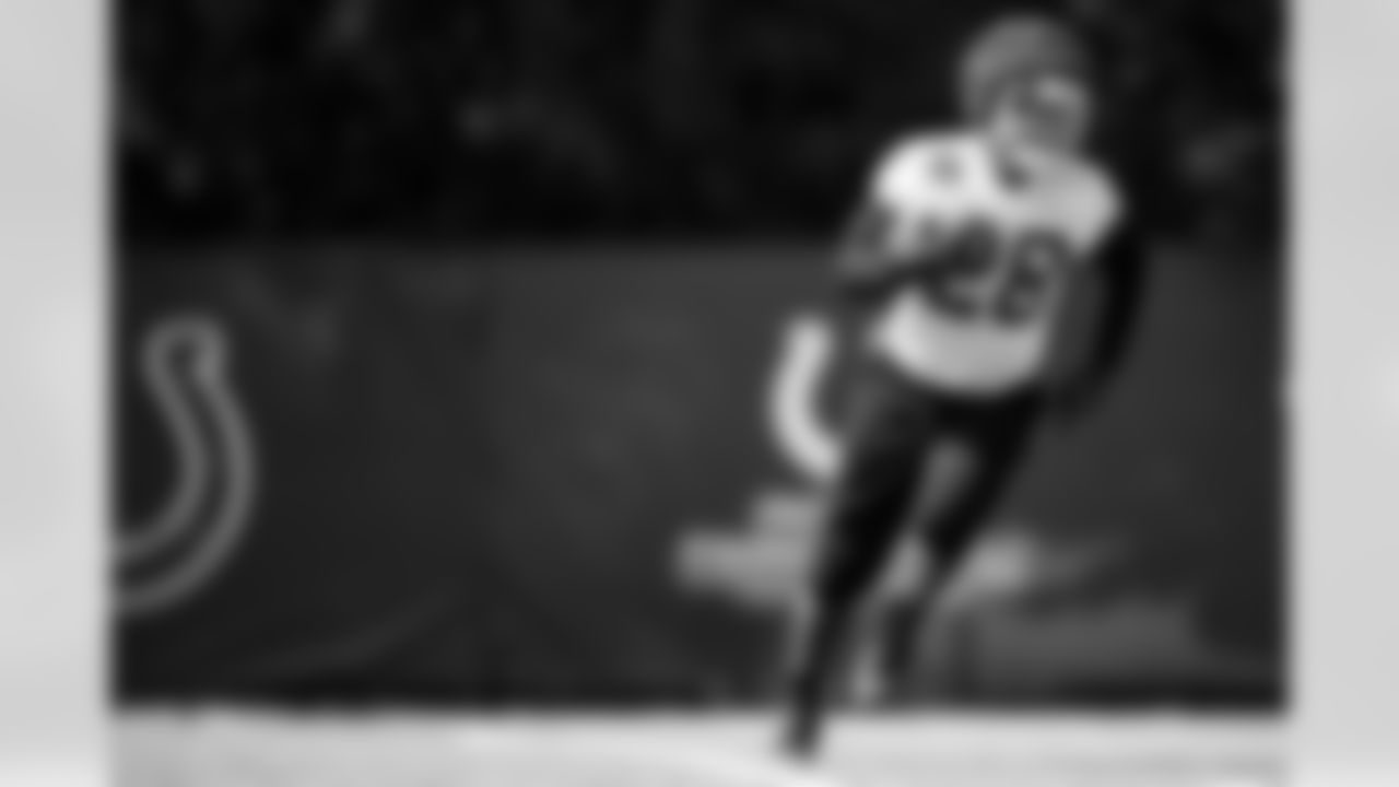 RB Jonathan Taylor #28