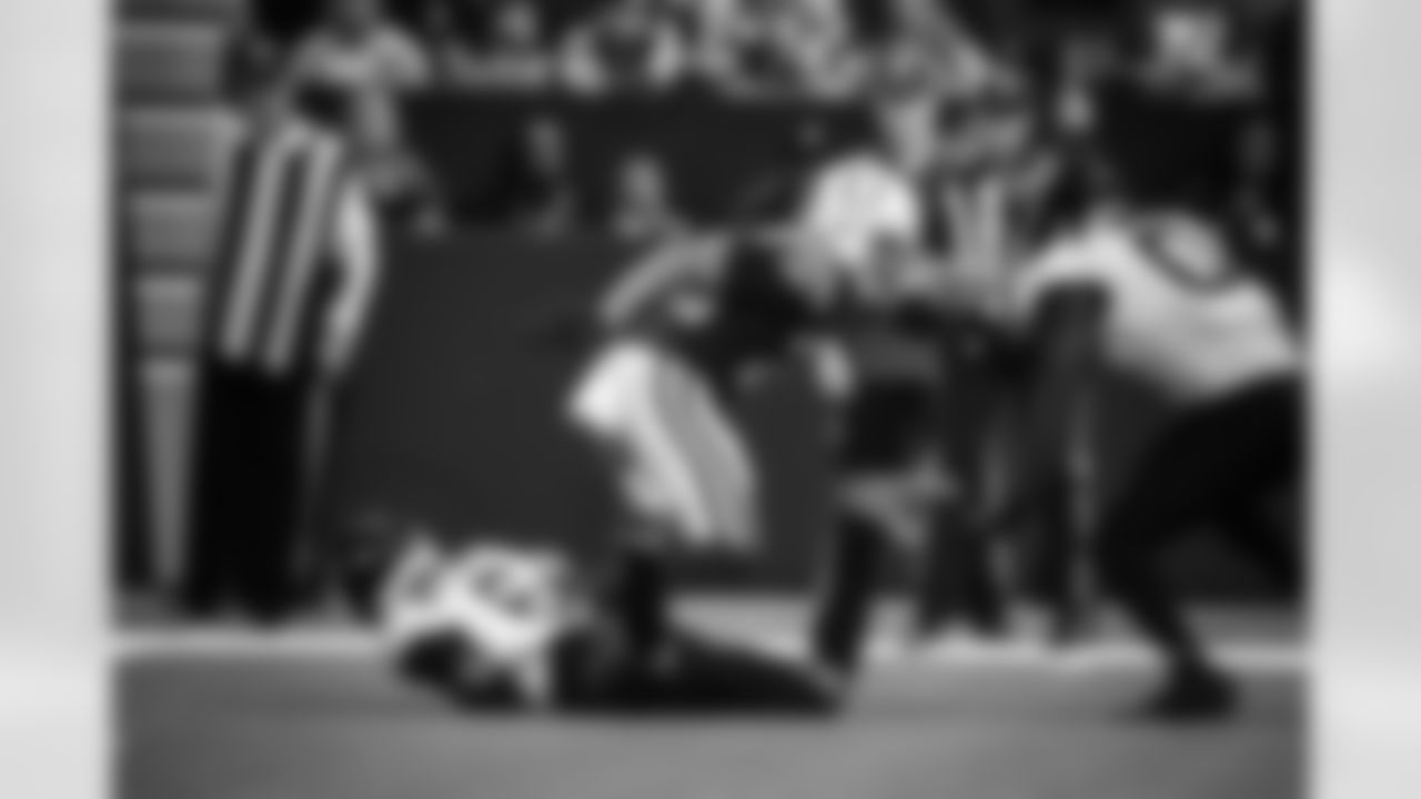 RB Jonathan Taylor #28