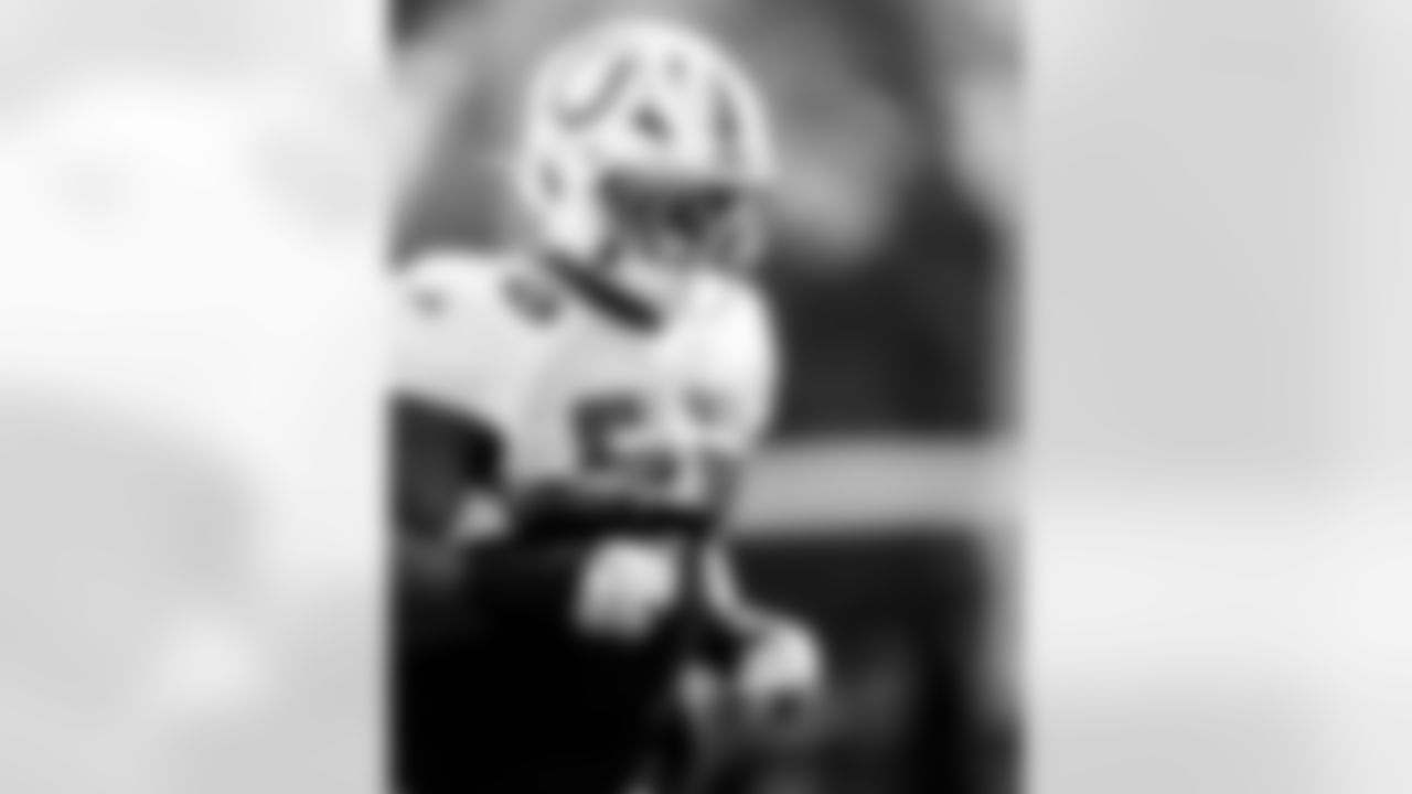 DL Samson Ebukam #52