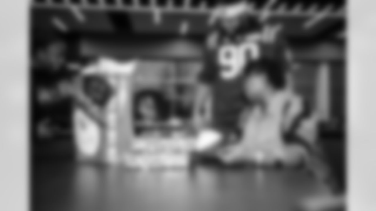 DT Grover Stewart #90