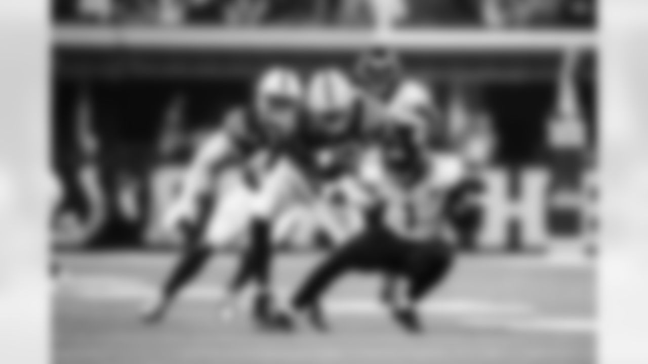 LB Germaine Pratt #53