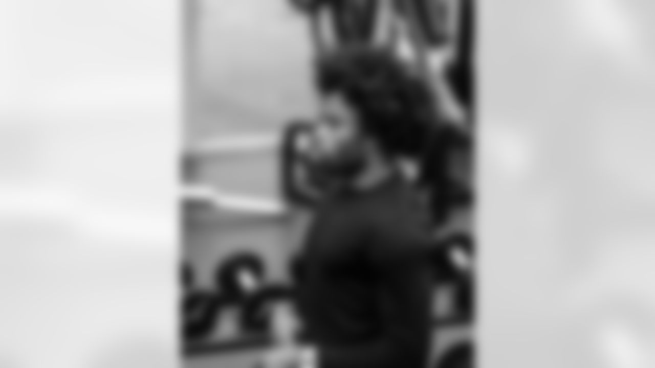 CB Kenny Moore II #23