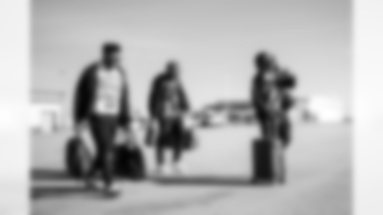 LB Zaire Franklin #44, CB Charvarius Ward and CB Chris Lammons #38