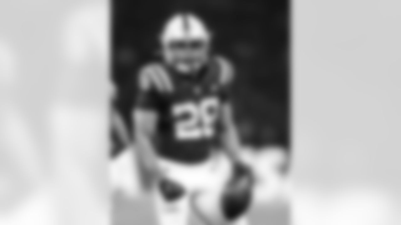 RB Jonathan Taylor #28