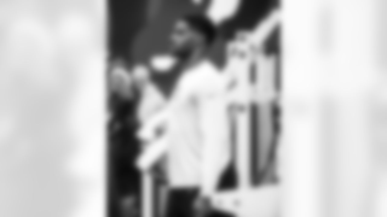 CB Jonathan Edwards #35