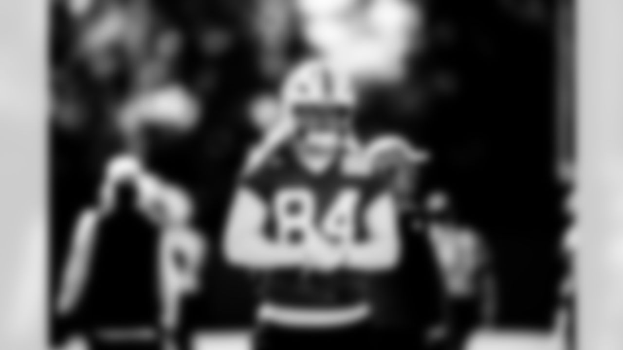 TE Tyler Warren #84