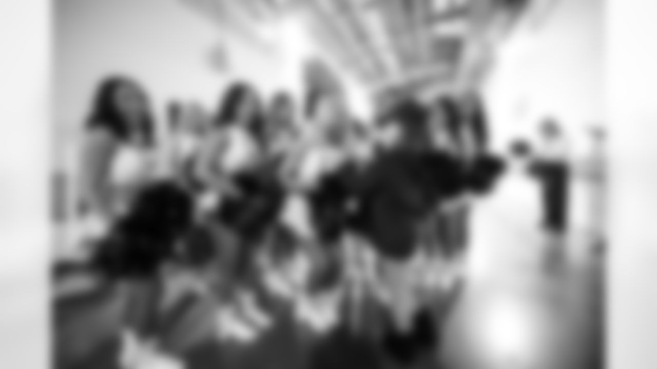 Natsume N., Mary-Kaitlin P., Malaya A., Haley W., Paighton D., Victoria F. and Sydney V.