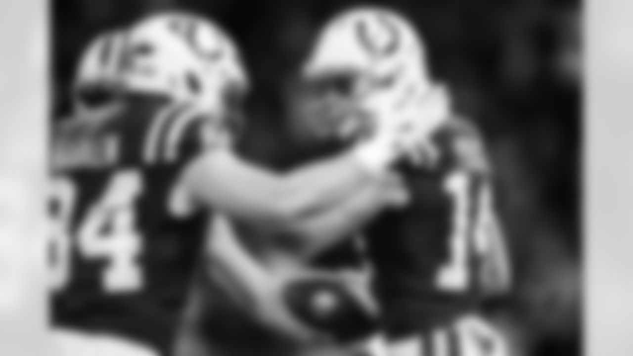 TE Tyler Warren #84 and WR Alec Pierce #14