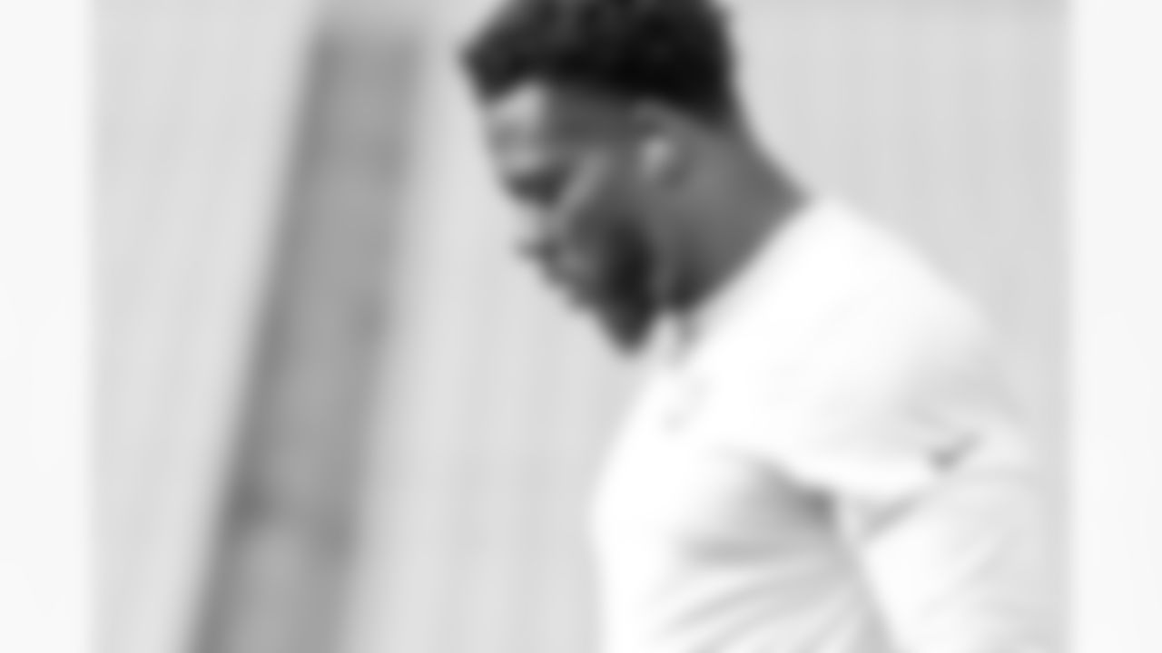 2025_1102_PIT_Pregame_0004