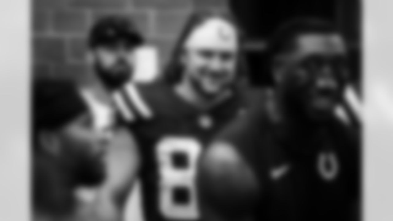 TE Tyler Warren #84