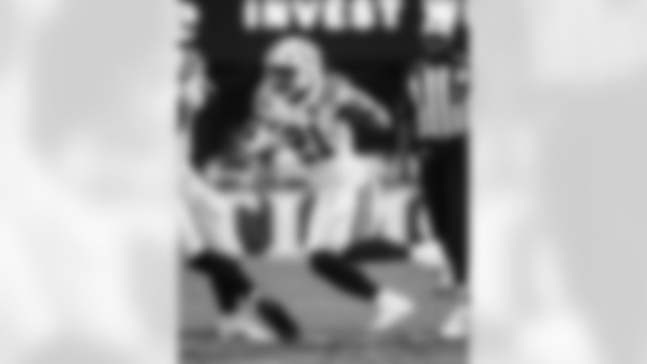 RB DJ Giddens #21