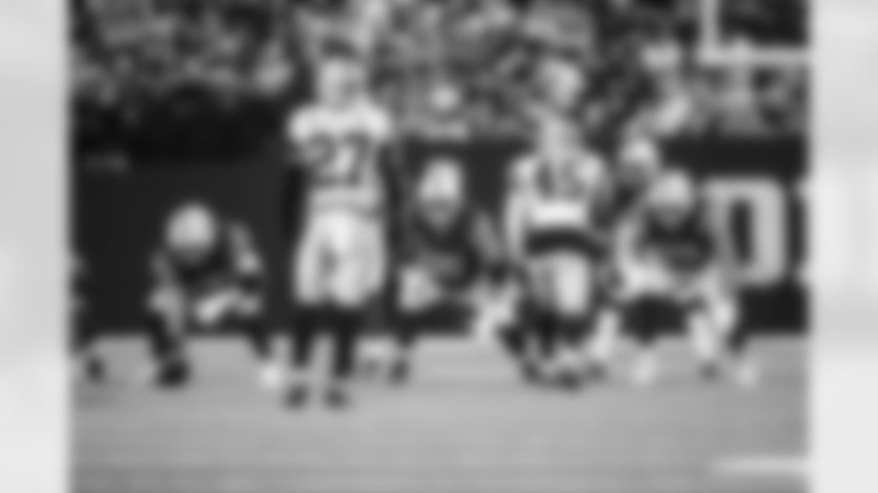 G Tanor Bortolini #60, G Quenton Nelson #56 and T Bernhard Raimann #79