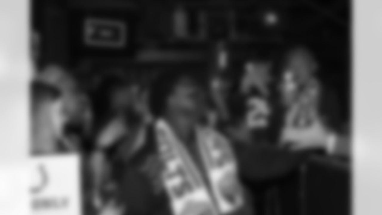 2023_1110_Germany_Pub_Party_0506