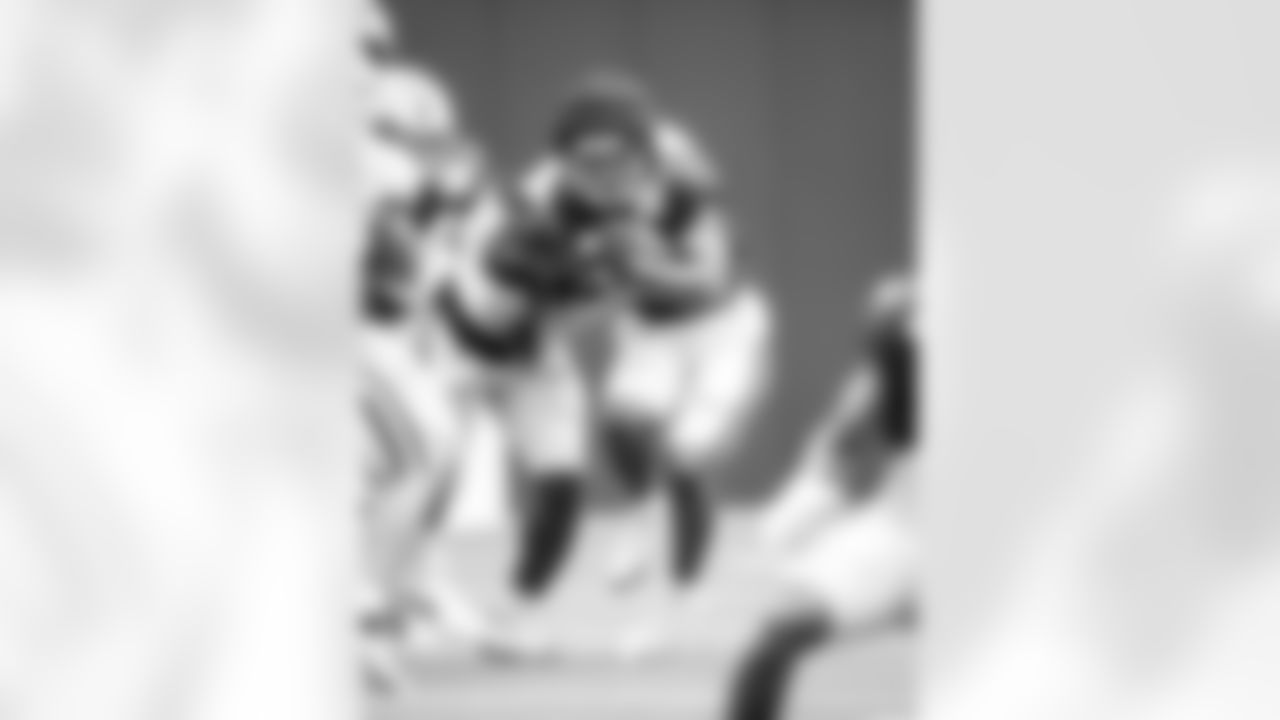RB Jonathan Taylor #28