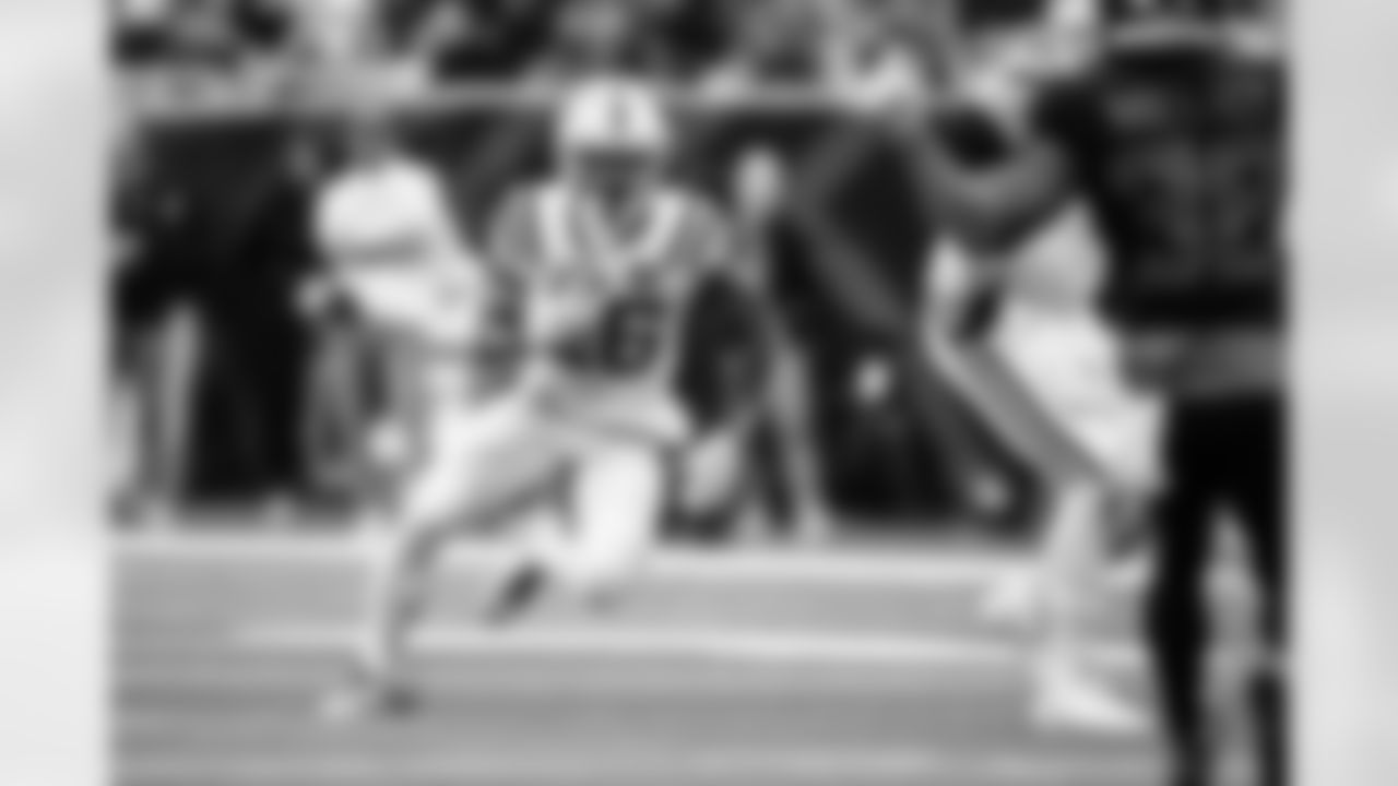 RB Ameer Abdullah #26