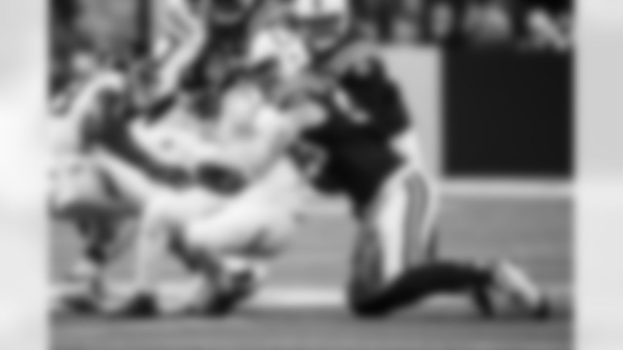 DT DeForest Buckner #99