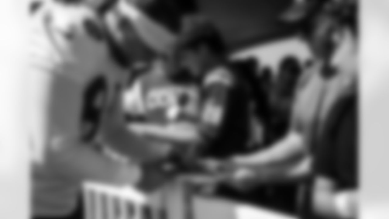 TE Tyler Warren #84