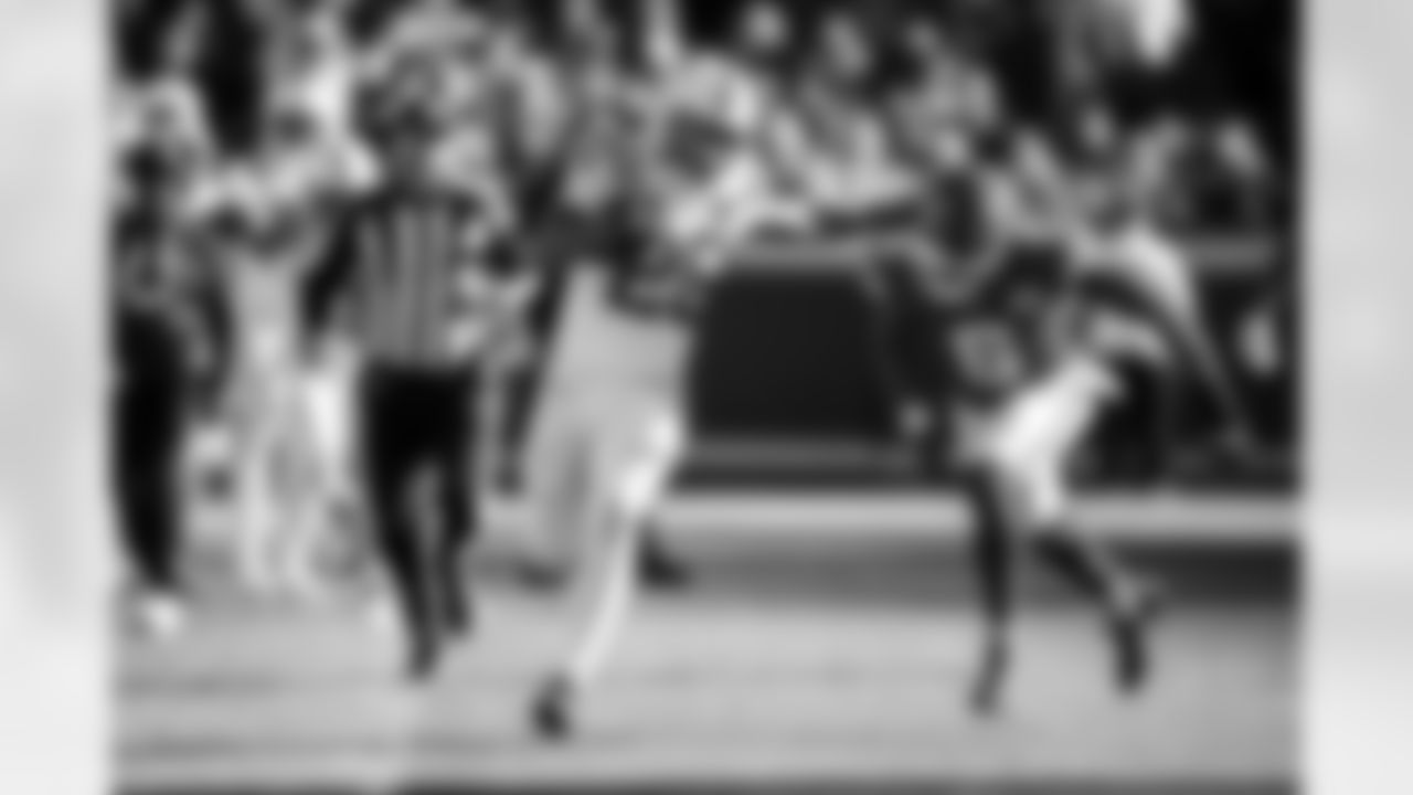 RB Jonathan Taylor #28