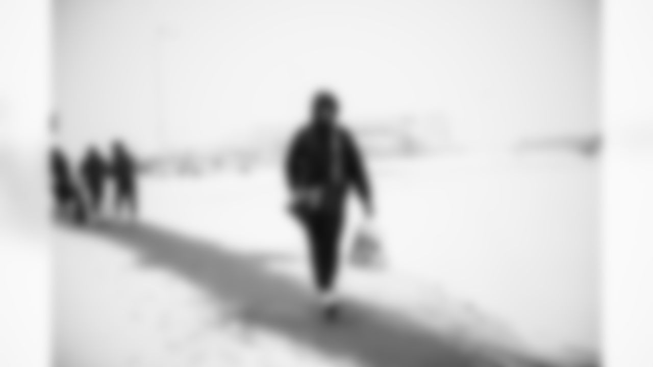 CB Jonathan Edwards #35