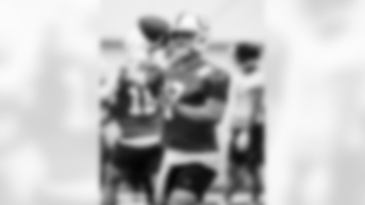 QB Daniel Jones #17