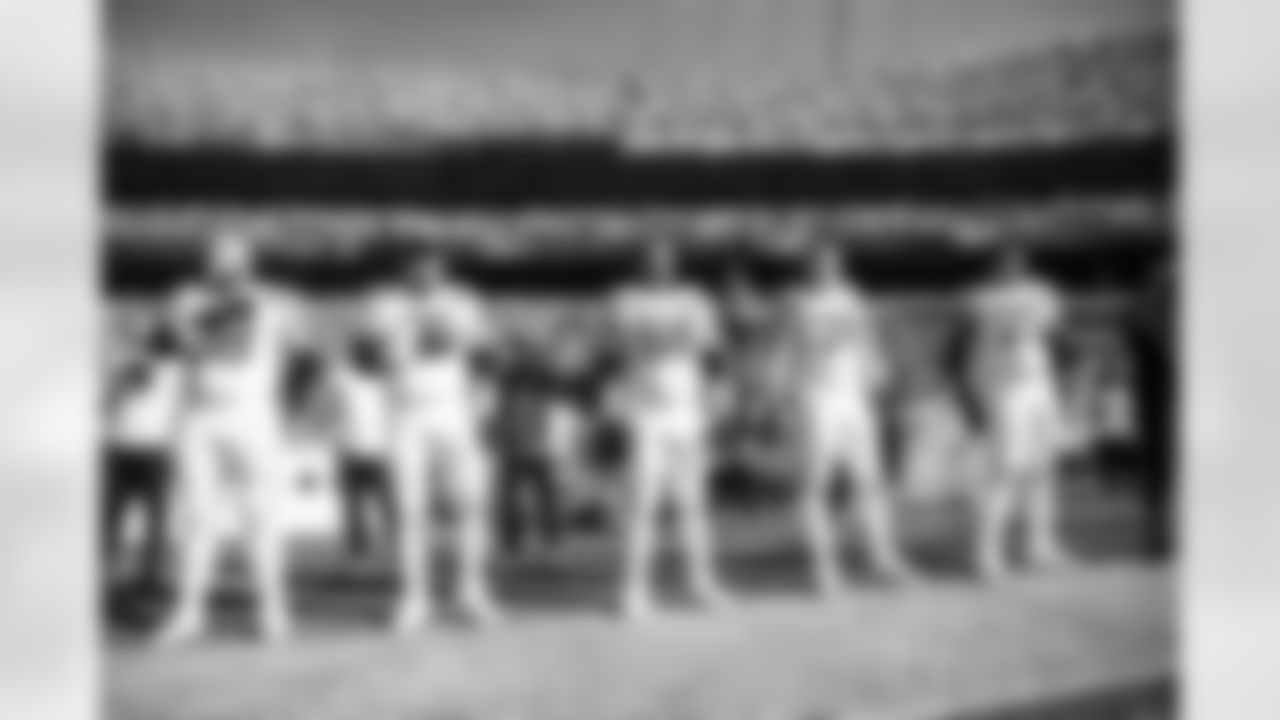 G Dalton Tucker #68, G Matt Goncalves #71, G Quenton Nelson #56, T Bernhard Raimann #79 and T Jalen Travis #75