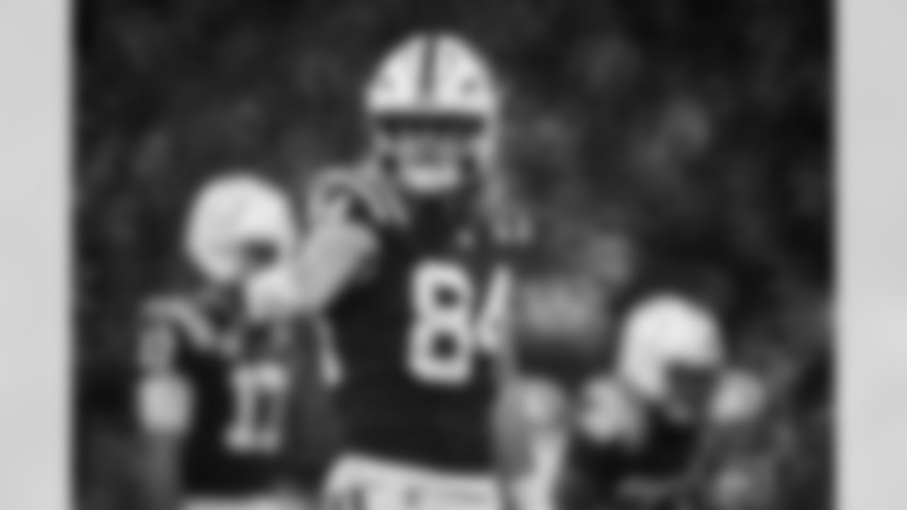 TE Tyler Warren #84